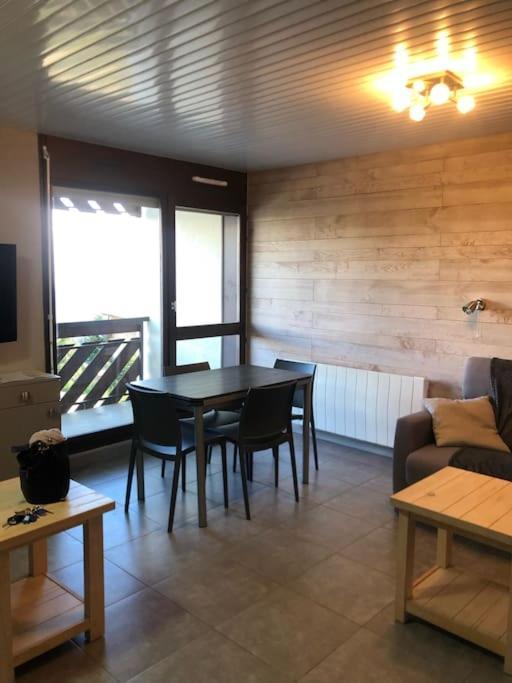 Residence Les Martinets, Grand Studio Vue Degagee, 4 Couchages, Cellier, Meuble De Tourisme 3 Etoiles, Parking Gratuit Chamrousse Exterior foto